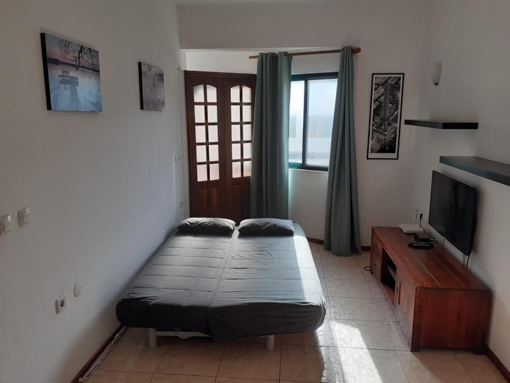 Ferienwohnung Avenida Dr Baltazar Lopes Da Silva 33A Mindelo Exterior foto